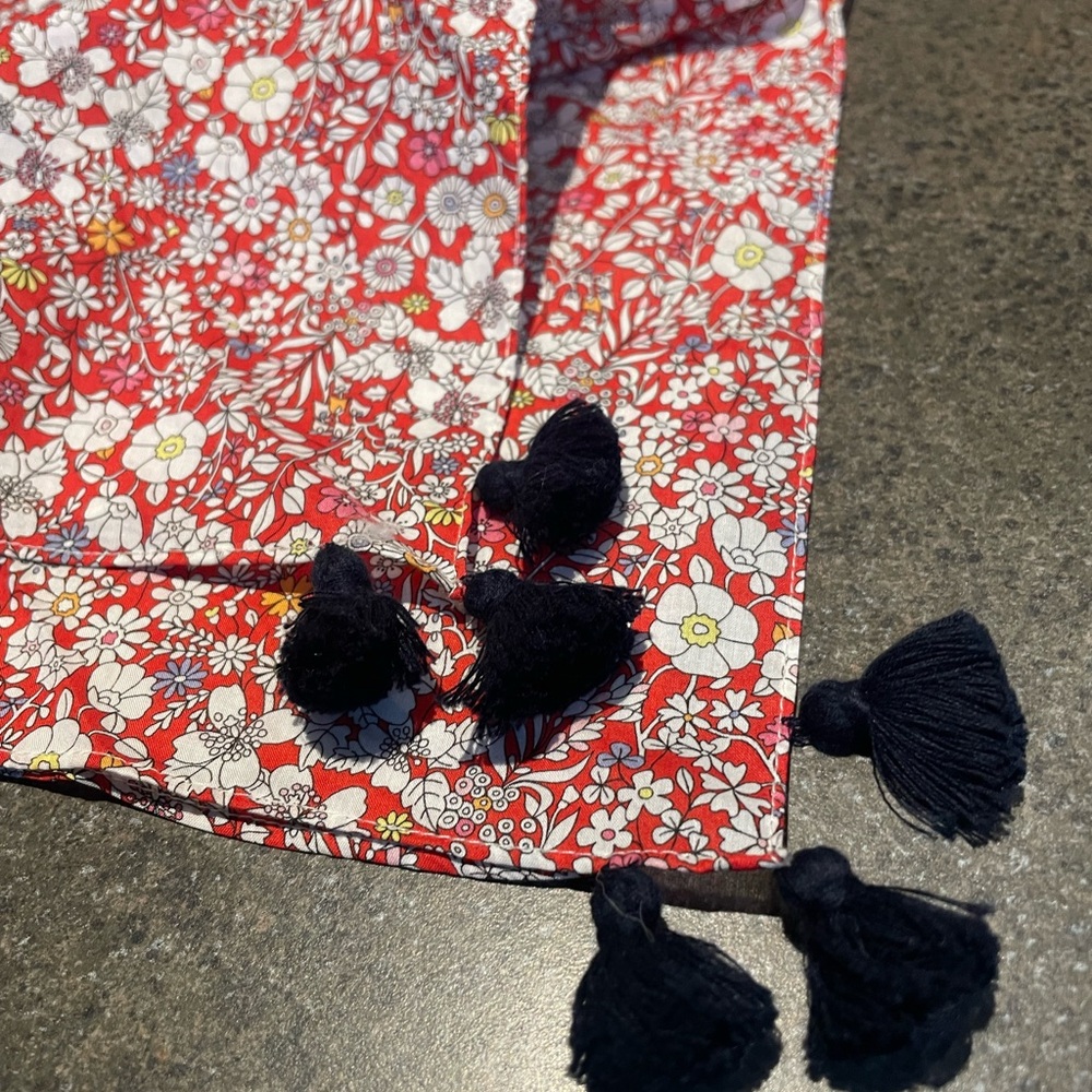 JCrew x LIBERTY of London June’s Meadow Tana Lawn tasseled bandana, 19”x19” - Picture 3 of 4